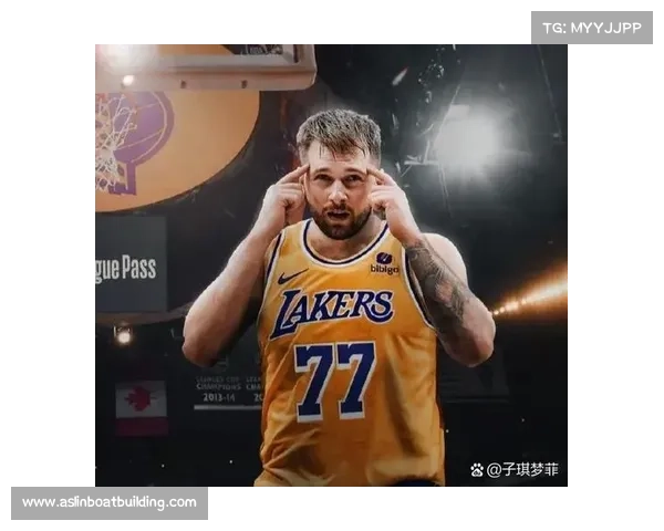 东契奇NBA创历史新高后突发伤情退赛 球迷惋惜不已 东契奇NBA创历史新高后突发伤情退赛 球迷惋惜不已